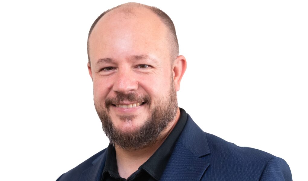 Majitel společnosti TRIMEX REALITY Robert Švec hovoří o vývoji realitního trhu na severní Moravě, o dostupnosti bydlení a o investičních příležitostech v rezidenčních a komerčních projektech.